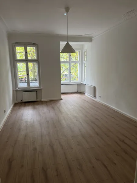 WG-geeignet! Super Lage: 3-Zimmer-Wohnung mit Balkon in Berlin-Wedding — photo 1